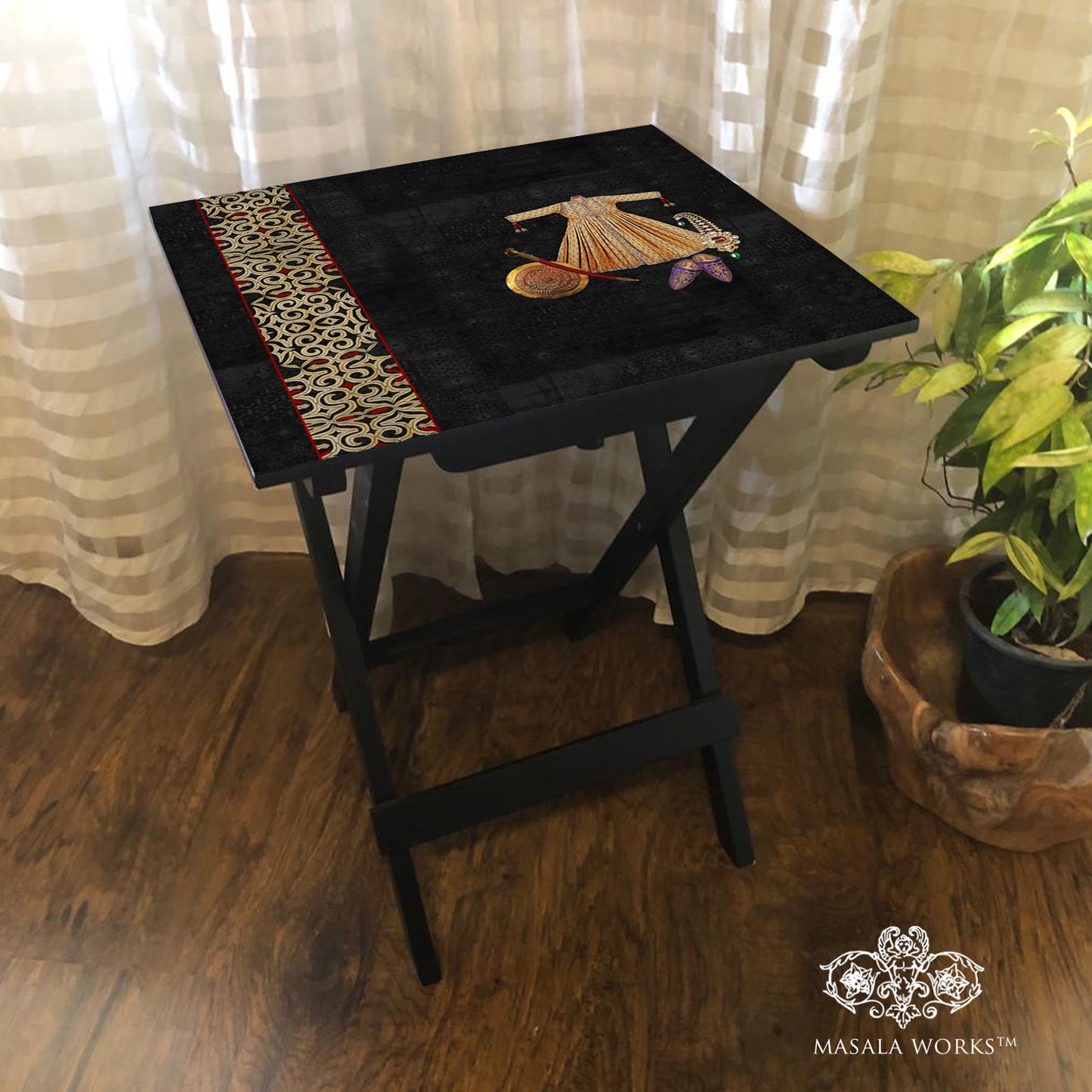Royal Robe Folding Table