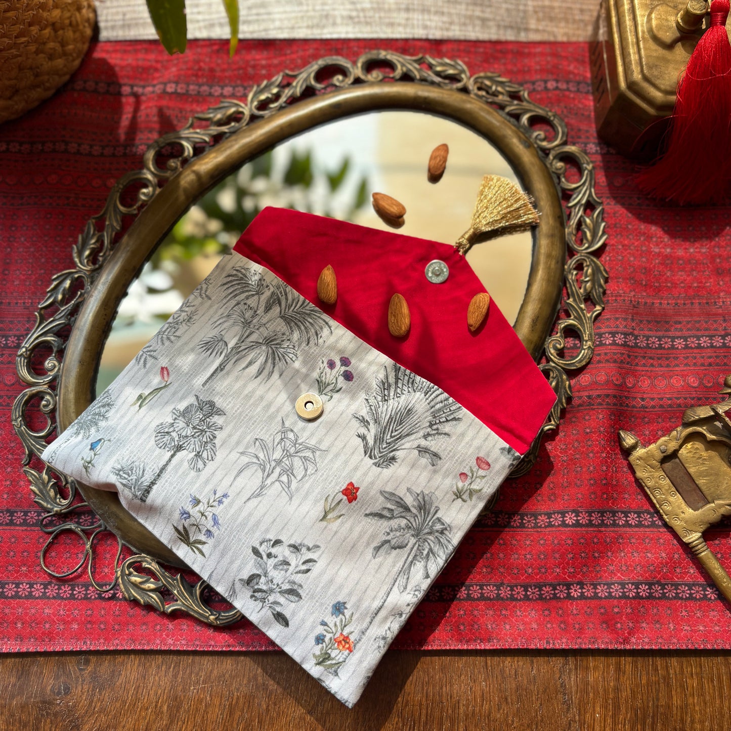 Majestic Elephant Gift Envelope - Medium