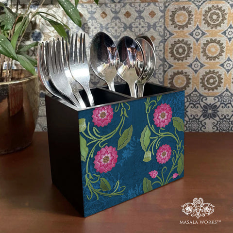 Lotus Jalal Utility Holder