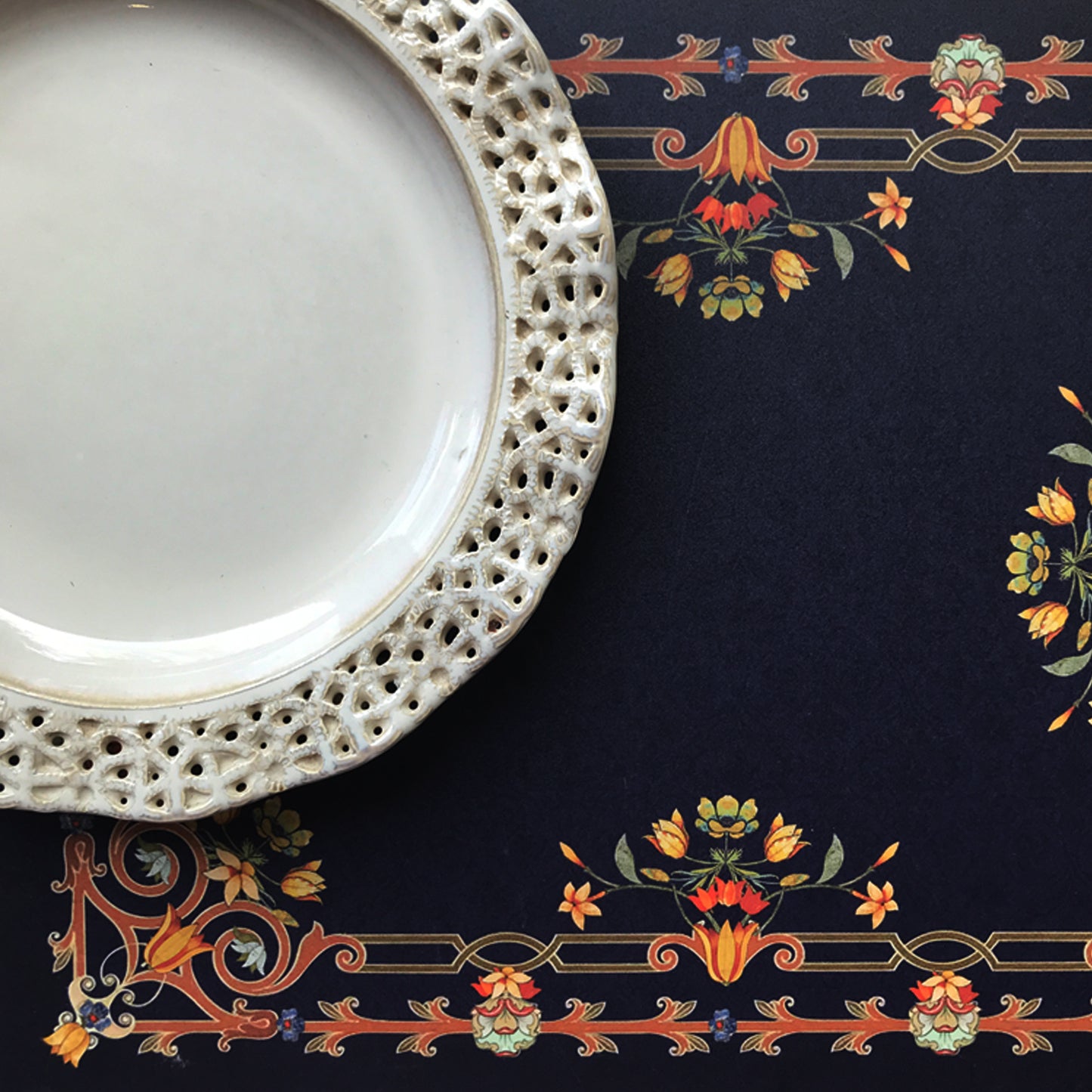 Intricate Inlay Tablemat