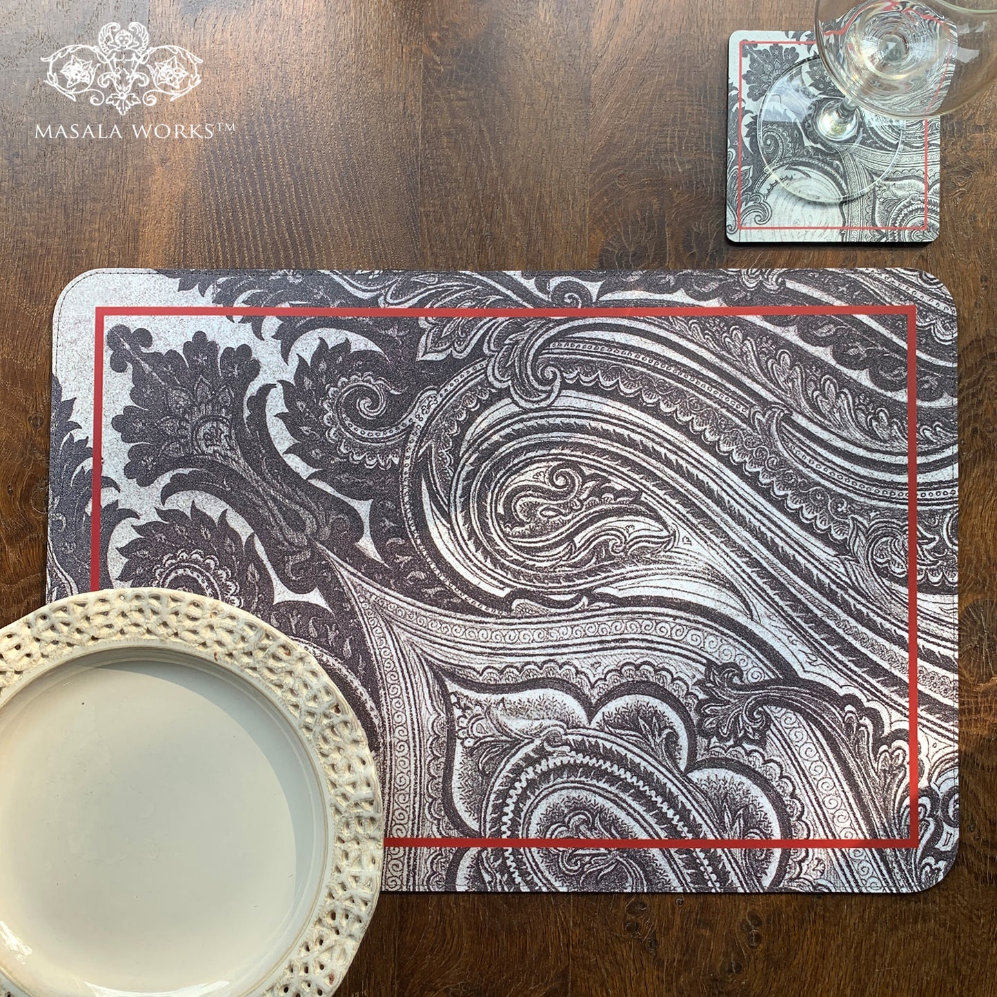 B&W Paisley Laminated Tablemat