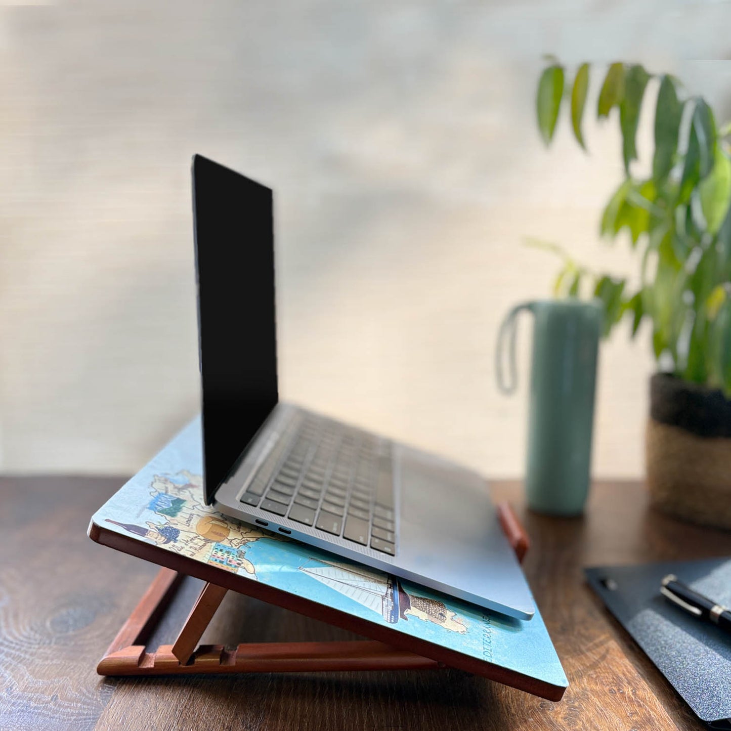 Light House Laptop Stand