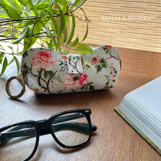 Peonys In Bloom Spectacle Case With Ring