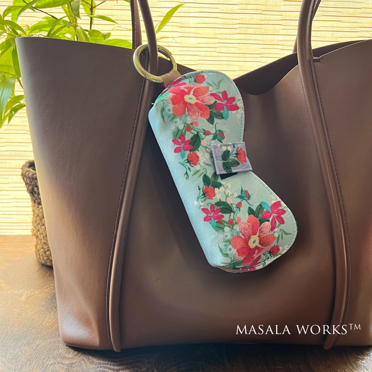 Whispering Bloom Spectacle Case With Ring