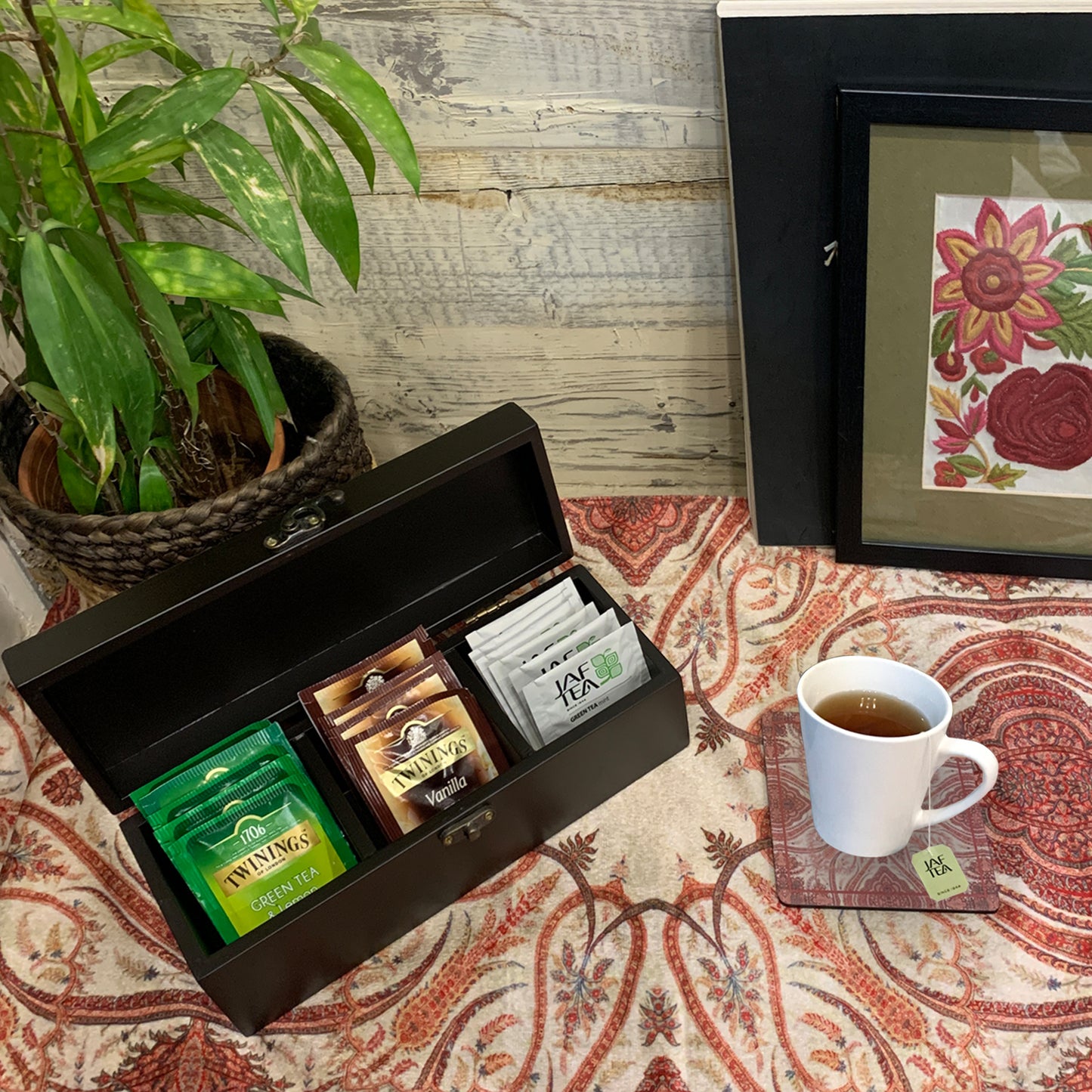 Paisley Jaal Tea Box