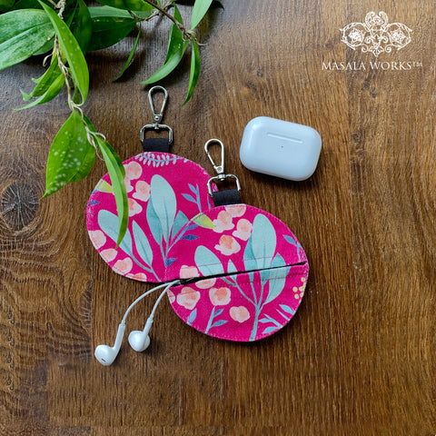 Blushing Meadow Earphone pouch