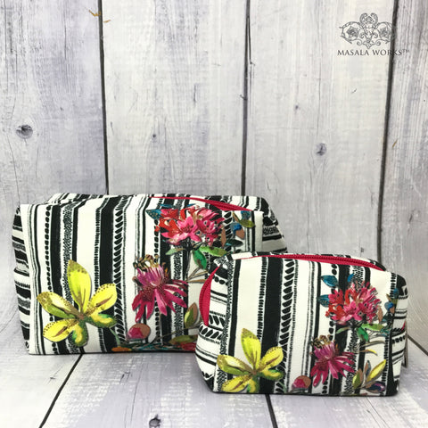 Chintz in strips Travel Pouch