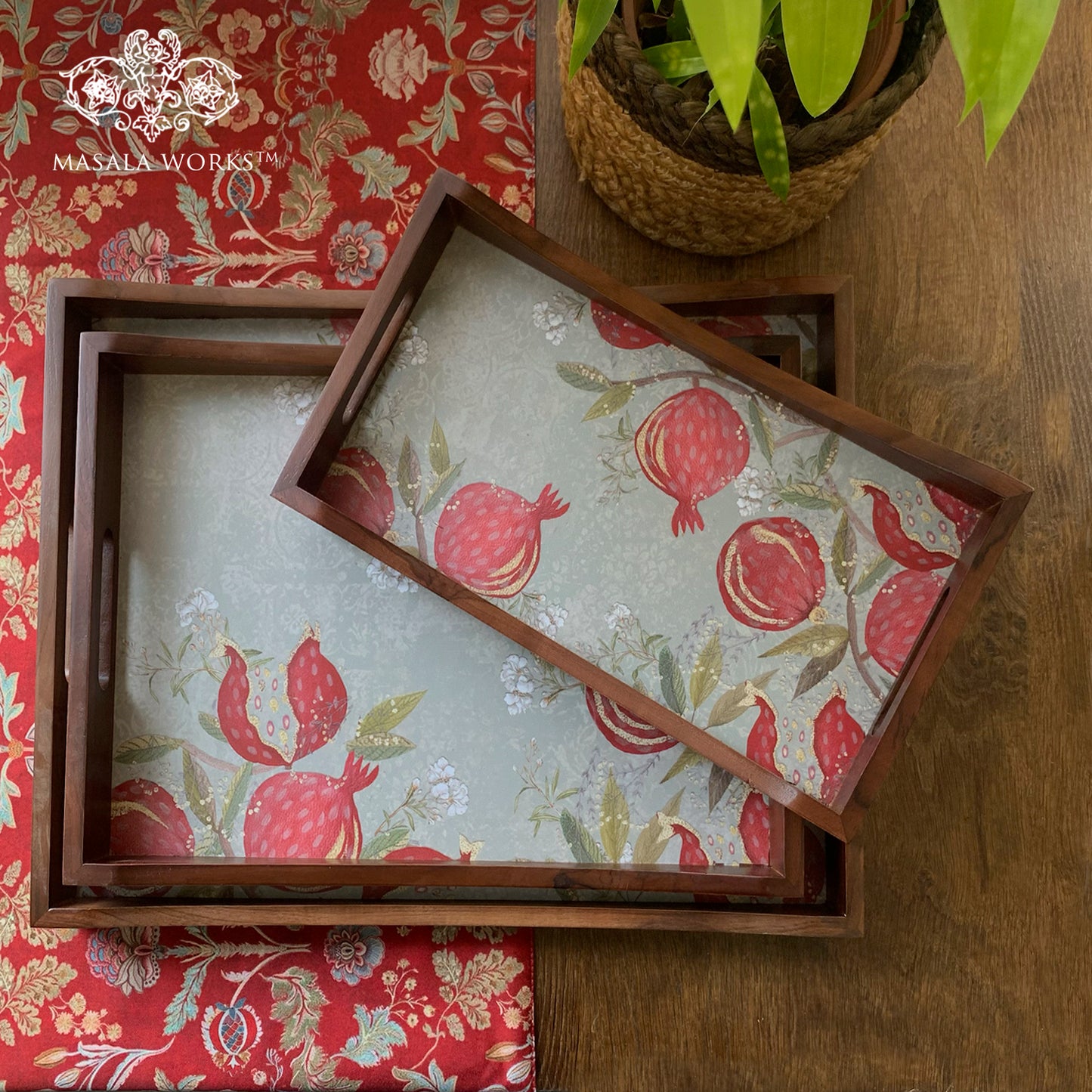 Pom Royale Tray Set