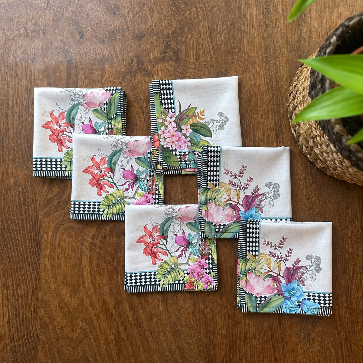 Monochrome Meadow Set Of 6 Coctail Napkins