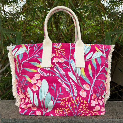 Blushing Meadow Beach / Tote Bag