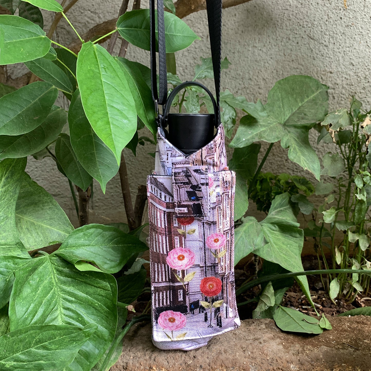 Urban Bloom Water Bottle sling with Mobile Holder