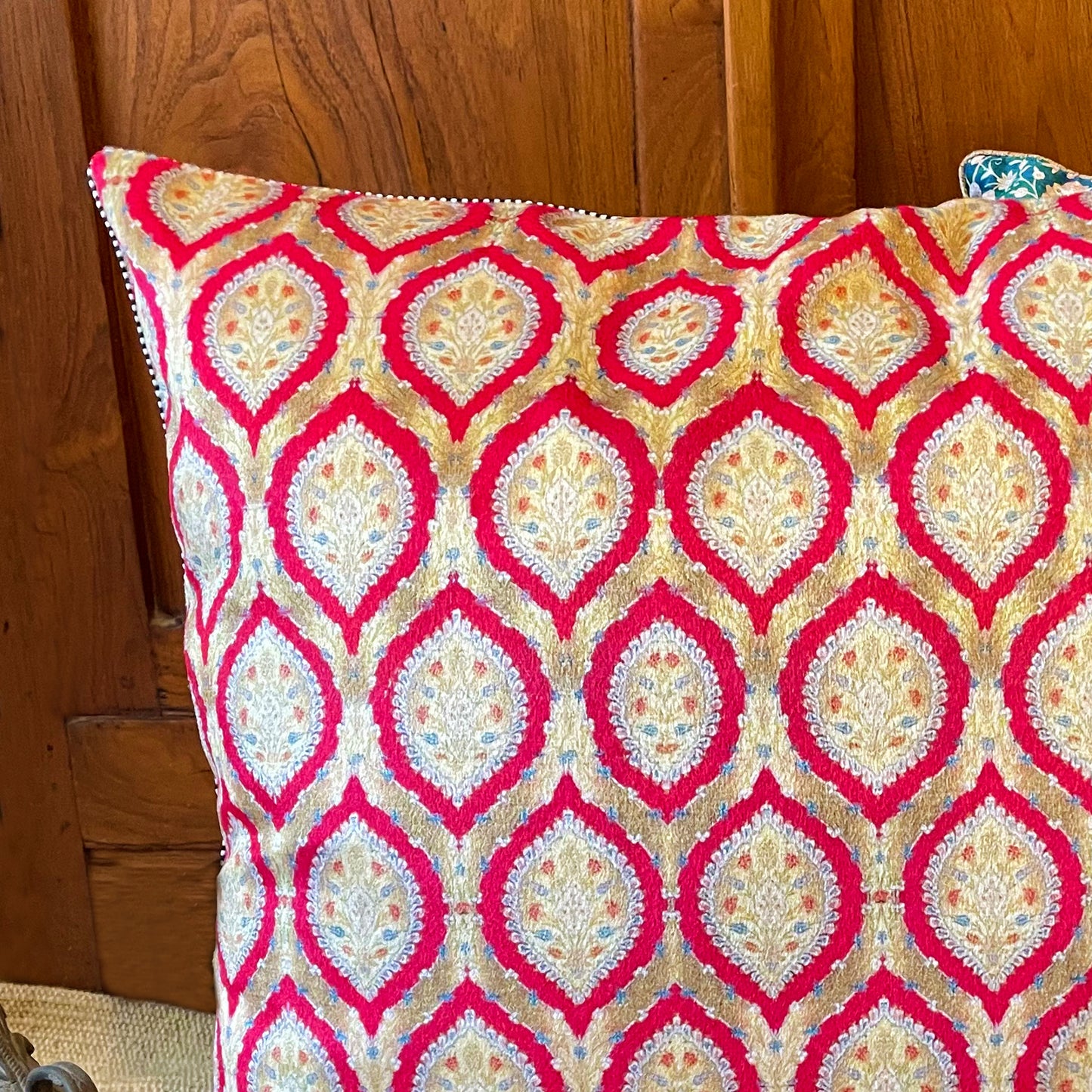 Royal Jaal Cushion Cover