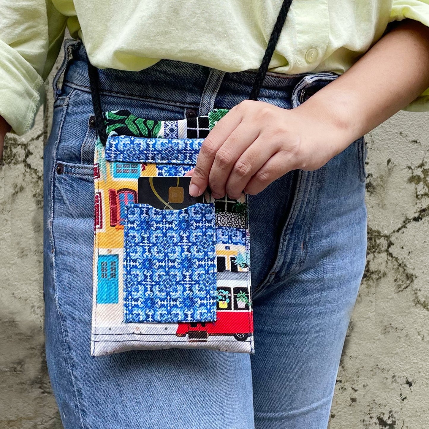 Marrakech Tramway Walking Cross Body Sling