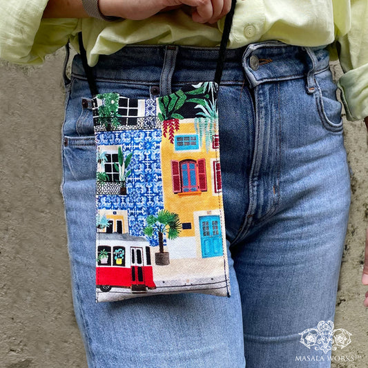 Marrakech Tramway Walking Cross Body Sling