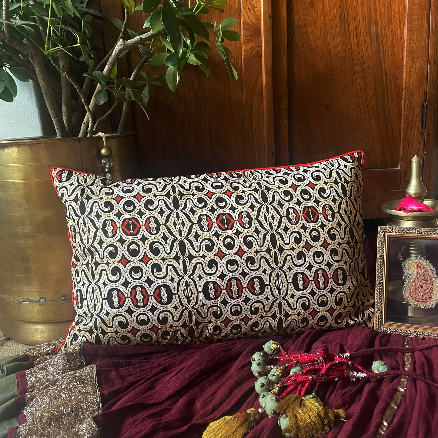 Geometric Jaal Cushion Cover